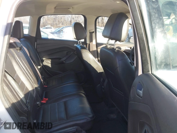 2016 Ford C-Max SEL z VIN 1FADP5CU2GL118381, wystawiony jako IAAI lot #41516426 z przebiegiem 220 361 mil mil oraz . Historia ofert i sprzedaży dostępna na DreamBid. Obrazek 8.