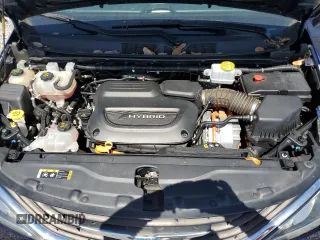 2018 Chrysler Pacifica Hybrid Limited with VIN 2C4RC1N72JR236537, listed as a Copart auction lot 66148025 with 69,351 mi miles and Clean title. Bid and sale history available at DreamBid. Image 12.
