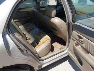 2001 Buick Century Limited with VIN 2G4WY55J211163994, listed as a IAAI auction lot 42031382 with 1 mi miles. Bid and sale history available at carsss.com. Image 8.