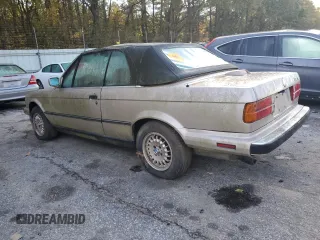1988 BMW 3 Series z VIN WBABB230XJ8861681, wystawiony jako Copart lot #82829404 z przebiegiem Nie podano mil oraz Czysty tytuł • Clean title. Historia ofert i sprzedaży dostępna na DreamBid. Obrazek 2.