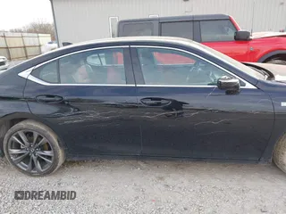 2021 Lexus ES with VIN 58AGZ1B17MU103743, listed as a IAAI auction lot 41163795 with 28,825 mi miles. Bid and sale history available at carsss.com. Image 14.