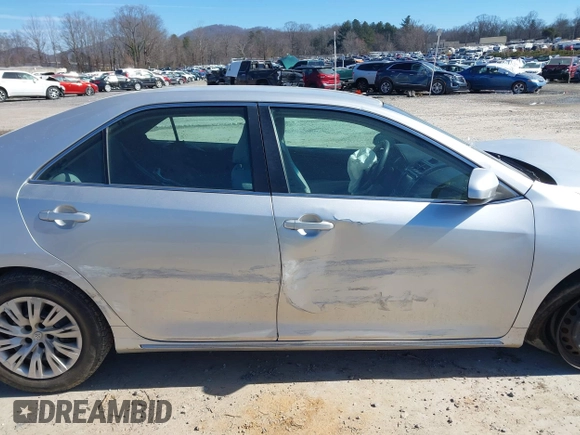 2014 Toyota Camry L with VIN 4T4BF1FK2ER364315, listed as a IAAI auction lot 41582885 with 1 mi miles. Bid and sale history available at carsss.com. Image 14.