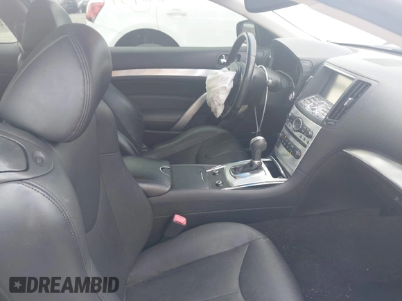 2015 Infiniti Q60 S Limited z VIN JN1CV6EK6FM871680, wystawiony jako IAAI lot #42253006 z przebiegiem 113 513 mil mil oraz . Historia ofert i sprzedaży dostępna na DreamBid. Obrazek 5.