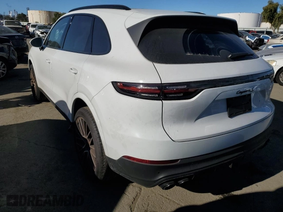 2023 Porsche Cayenne S z VIN WP1AB2AY4PDA14760, wystawiony jako Copart lot #44556414 z przebiegiem 5 886 mil mil oraz . Historia ofert i sprzedaży dostępna na DreamBid. Obrazek 2.