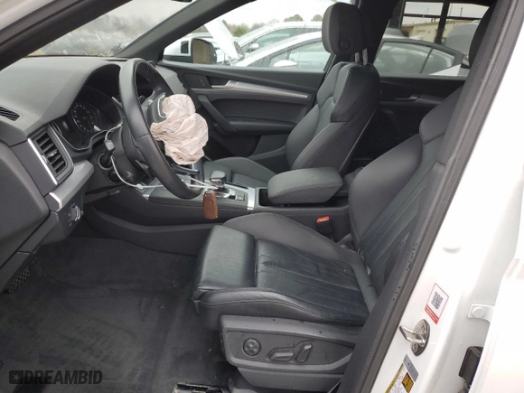 2020 Audi Q5 Premium with VIN WA1ANAFY1L2105979, listed as a Copart auction lot 44943225 with 24,324 mi miles and Salvage Title. Bid and sale history available at carsss.com. Image 7.