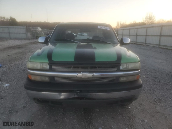 1999 Chevrolet Silverado 1500 LT with VIN 2GCEK19T7X1228966, listed as a Copart auction lot 85702274 with 296,263 mi miles and Salvage Title. Bid and sale history available at carsss.com. Image 5.