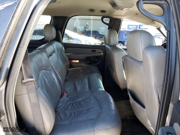 2001 Chevrolet Tahoe LS with VIN 1GNEK13T11J215580, listed as a Copart auction lot 46130435 with 214,436 mi miles and Non Repairable. Bid and sale history available at carsss.com. Image 11.