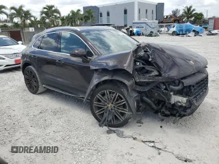 2017 Porsche Macan S with VIN WP1AB2A50HLB14917, listed as a Copart auction lot 53708615 with 112,512 mi miles and Salvage Title. Bid and sale history available at DreamBid. Image 4.