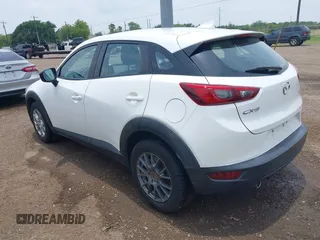 2019 Mazda CX-3 Sport z VIN JM1DKDB71K1459192, wystawiony jako IAAI lot #42232215 z przebiegiem 58 208 mil mil oraz . Historia ofert i sprzedaży dostępna na DreamBid. Obrazek 3.