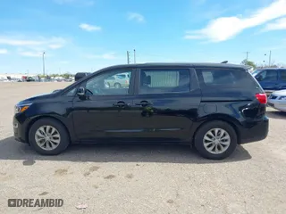 2019 Kia Sedona L with VIN KNDMA5C13K6508978, listed as a IAAI auction lot 41724113 with 61,795 mi miles. Bid and sale history available at carsss.com. Image 14.