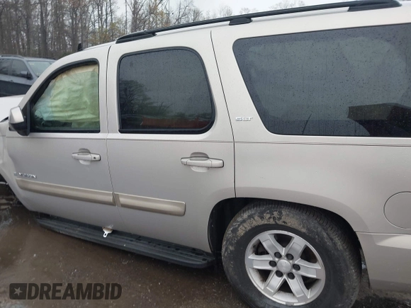 2007 GMC Yukon SLT z VIN 1GKFK13037J282696, wystawiony jako IAAI lot #41996538 z przebiegiem 143 607 mil mil oraz . Historia ofert i sprzedaży dostępna na DreamBid. Obrazek 14.