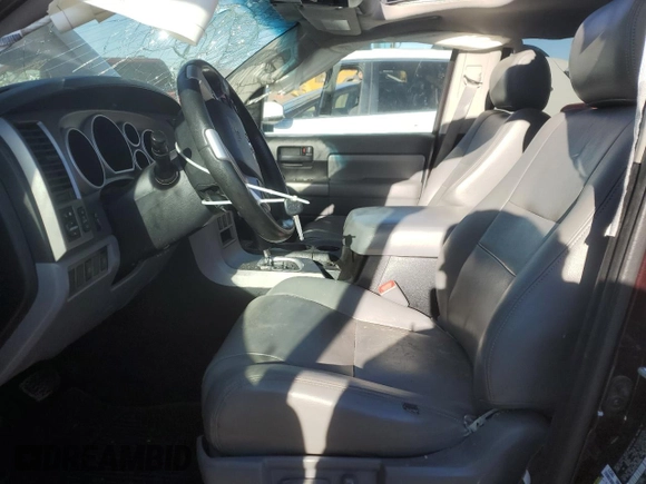 2014 Toyota Sequoia SR5 with VIN 5TDBW5G12ES098889, listed as a Copart auction lot 87538095 with 144,975 mi miles and Salvage Title. Bid and sale history available at carsss.com. Image 7.