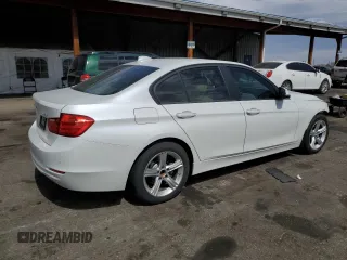 2013 BMW 3 Series 328i xDrive with VIN WBA3B3C57DJ976483, listed as a Copart auction lot 51186945 with 95,229 mi miles and Salvage Title. Bid and sale history available at carsss.com. Image 3.