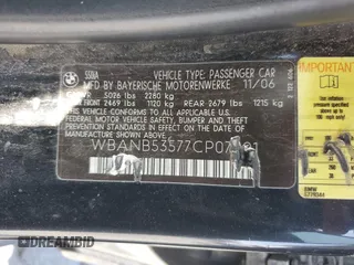 2007 BMW 5 Series 550i z VIN WBANB53577CP07901, wystawiony jako Copart lot #57624255 z przebiegiem 203 970 mil mil oraz Szkoda całkowita • Salvage title. Historia ofert i sprzedaży dostępna na DreamBid. Obrazek 12.