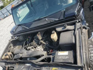 2003 Hummer H2 z VIN 5GRGN23U33H121992, wystawiony jako Copart lot #50388175 z przebiegiem 237 169 mil mil oraz Czysty tytuł • Clean title. Historia ofert i sprzedaży dostępna na DreamBid. Obrazek 12.