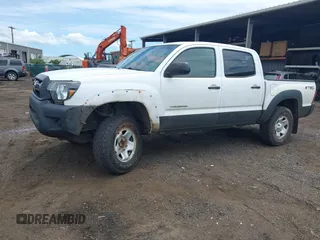 2014 Toyota Tacoma PreRunner с VIN 5TFJX4GN3EX035798, выставлен на аукционе IAAI как лот 42079126 с пробегом 164 700 миль миль и . История ставок и продаж доступна на DreamBid. Изображение 6.