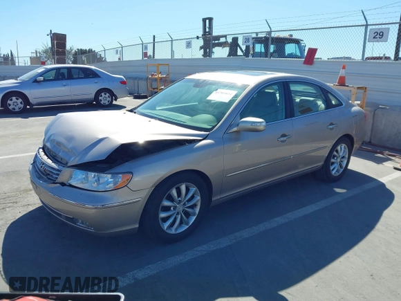 2007 Hyundai Azera SE with VIN KMHFC46F07A183646, listed as a IAAI auction lot 41705832 with 67,230 mi miles. Bid and sale history available at carsss.com. Image 19.