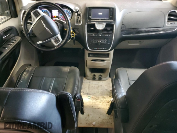 2013 Chrysler Town & Country Touring with VIN 2C4RC1BGXDR564426, listed as a Copart auction lot 54283015 with 203,352 mi miles and Clean Title. Bid and sale history available at carsss.com. Image 8.