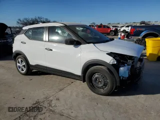 2024 Nissan Kicks S with VIN 3N1CP5BV6RL522908, listed as a Copart auction lot 49353005 with 2,034 mi miles and Salvage Title. Bid and sale history available at carsss.com. Image 4.