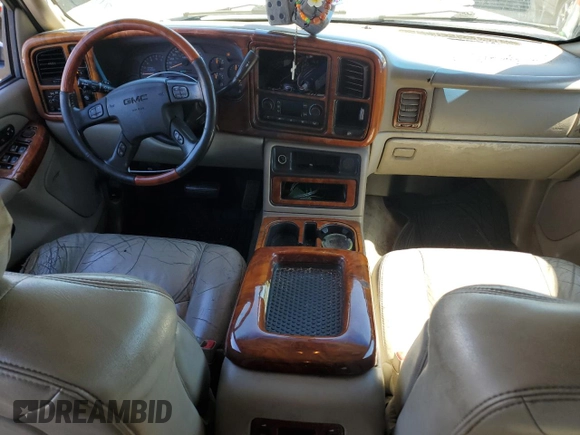 2004 GMC Yukon SLE with VIN 1GKEK13T54J168734, listed as a Copart auction lot 71235204 with 174,429 mi miles and Salvage Title. Bid and sale history available at carsss.com. Image 8.