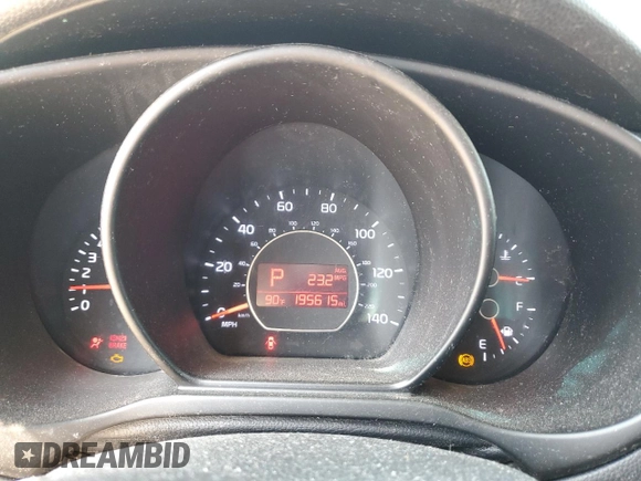 2014 Kia Soul with VIN KNDJN2A20E7700388, listed as a Copart auction lot 68525664 with 195,615 mi miles and Salvage Title. Bid and sale history available at carsss.com. Image 9.