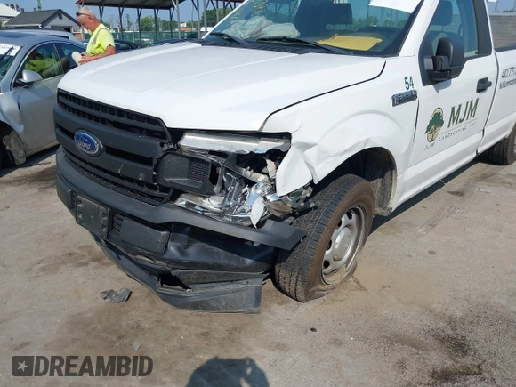 2020 Ford F-150 XL z VIN 1FTMF1CB1LKD30340, wystawiony jako IAAI lot #42468386 z przebiegiem 39 884 mil mil oraz . Historia ofert i sprzedaży dostępna na DreamBid. Obrazek 6.