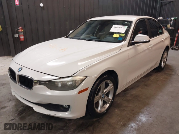 2015 BMW 3 Series 320i с VIN WBA3B1G50FNT07918, выставлен на аукционе IAAI как лот 41876026 с пробегом 83 220 миль миль и . История ставок и продаж доступна на DreamBid. Изображение 19.