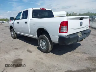 2022 Ram 2500 Tradesman with VIN 3C6UR5CJ6NG203221, listed as a IAAI auction lot 42005686 with 132,446 mi miles. Bid and sale history available at carsss.com. Image 3.
