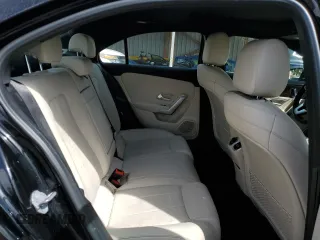 2019 Mercedes-Benz A 220 z VIN WDD3G4FB1KW027478, wystawiony jako Copart lot #54904335 z przebiegiem 64 979 mil mil oraz Szkoda całkowita • Salvage title. Historia ofert i sprzedaży dostępna na DreamBid. Obrazek 10.
