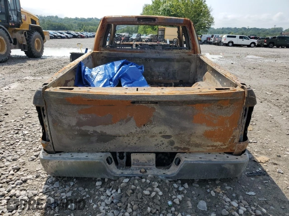 2021 Ram 1500 Tradesman z VIN 1C6RR7FG3MS536968, wystawiony jako Copart lot #64216614 z przebiegiem Nie podano mil oraz Nie do naprawy • Non repairable. Historia ofert i sprzedaży dostępna na DreamBid. Obrazek 6.