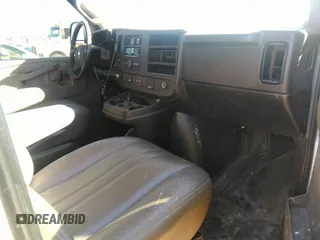 2020 Chevrolet Express Cargo Van with VIN 1GCWGBFP6L1146097, listed as a IAAI auction lot 41711459 with 68,793 mi miles. Bid and sale history available at carsss.com. Image 5.