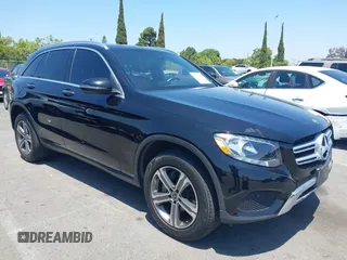 2018 Mercedes-Benz GLC 300 z VIN WDC0G4JB3JV086986, wystawiony jako IAAI lot #42380208 z przebiegiem 90 250 mil mil oraz . Historia ofert i sprzedaży dostępna na DreamBid. Obrazek 1.