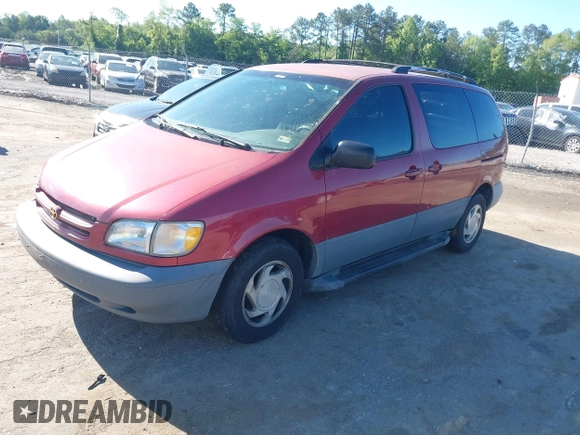 1998 Toyota Sienna LE with VIN 4T3ZF13CXWU003140, listed as a IAAI auction lot 42218556 with 230,679 mi miles and . Bid and sale history available at DreamBid. Image 2.