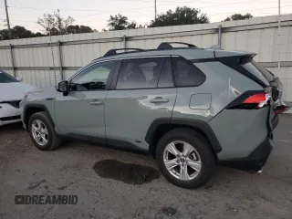 2021 Toyota RAV4 Hybrid XLE with VIN JTMRWRFV5MD136071, listed as a Copart auction lot 76898674 with 33,973 mi miles and Salvage Title. Bid and sale history available at carsss.com. Image 2.