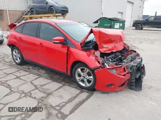 2013 Ford Focus SE with VIN 1FADP3F24DL150307, listed as a IAAI auction lot 41515237 with 130,387 mi miles. Bid and sale history available at carsss.com. Image 1.