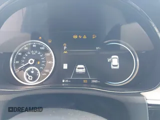 2025 Genesis GV70 2.5T z VIN 5NMMADTB1SH028380, wystawiony jako IAAI lot #42228271 z przebiegiem 2 860 mil mil oraz . Historia ofert i sprzedaży dostępna na DreamBid. Obrazek 7.