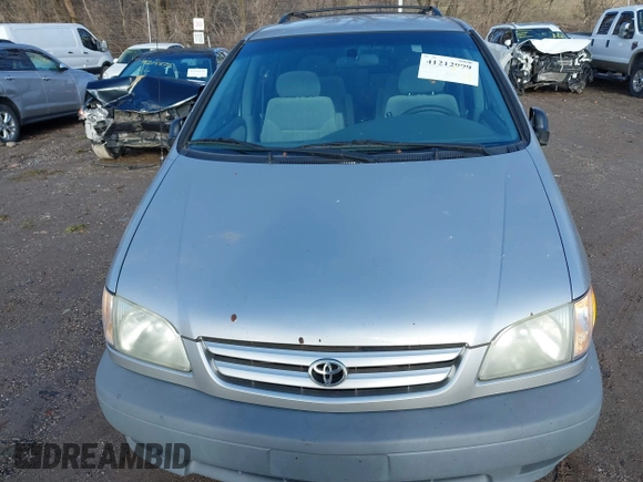 2003 Toyota Sienna CE with VIN 4T3ZF19C33U553315, listed as a IAAI auction lot 41212999 with 274,331 mi miles. Bid and sale history available at carsss.com. Image 6.