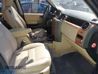 2005 Land Rover LR3 SE with VIN SALAA25495A301482, listed as a IAAI auction lot 41776752 with 218,257 mi miles. Bid and sale history available at carsss.com. Image 5.