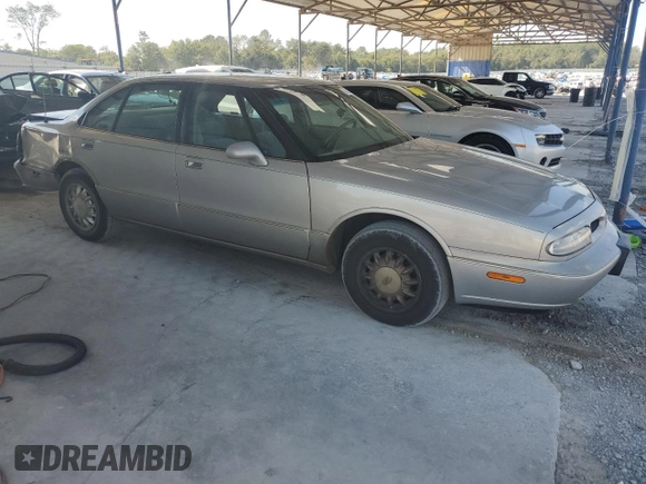 1998 Oldsmobile 88 LS z VIN 1G3HN52K4W4803377, wystawiony jako Copart lot #75638114 z przebiegiem 75 754 mil mil oraz Tytuł czysty. Historia ofert i sprzedaży dostępna na DreamBid. Obrazek 4.