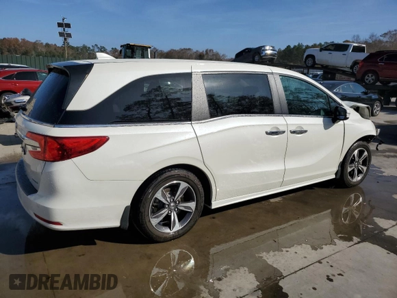 2019 Honda Odyssey Touring with VIN 5FNRL6H89KB064683, listed as a Copart auction lot 84063114 with 71,919 mi miles and Salvage Title. Bid and sale history available at carsss.com. Image 3.