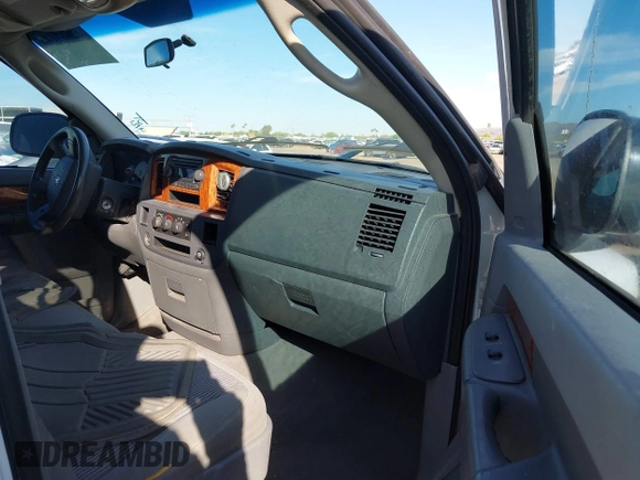 2006 Dodge 1500 SLT with VIN 1D7HA18N86S602217, listed as a IAAI auction lot 42067146 with 200,017 mi miles and . Bid and sale history available at carsss.com. Image 5.