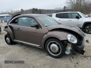 2012 Volkswagen Beetle 2.5L PZEV with VIN 3VWJP7AT0CM628706, listed as a Copart auction lot 88255325 with 260,335 mi miles and Clean Title. Bid and sale history available at carsss.com. Image 4.