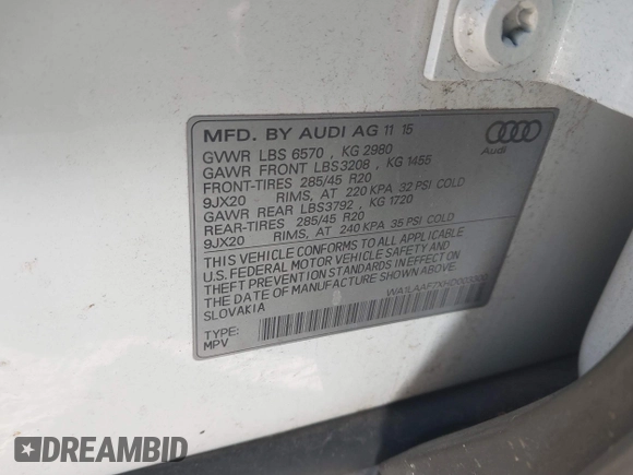 2017 Audi Q7 Premium Plus with VIN WA1LAAF7XHD003300, listed as a IAAI auction lot 41265476 with 137,157 mi miles. Bid and sale history available at carsss.com. Image 9.