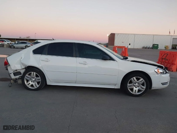 2014 Chevrolet Impala Limited LT with VIN 2G1WB5E38E1117964, listed as a IAAI auction lot 40917459 with NaN miles. Bid and sale history available at carsss.com. Image 13.