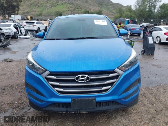 2017 Hyundai Tucson SE with VIN KM8J23A47HU420632, listed as a IAAI auction lot 41797652 with 66,325 mi miles. Bid and sale history available at carsss.com. Image 12.