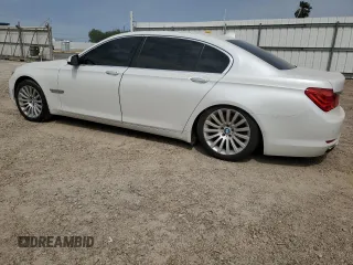 2012 BMW 7 Series 750Li xDrive with VIN WBAKC8C57CC436737, listed as a Copart auction lot 52068285 with 125,582 mi miles and Salvage Title. Bid and sale history available at carsss.com. Image 2.
