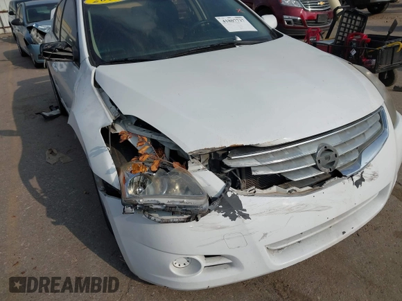 2012 Nissan Altima 2.5 SL with VIN 1N4AL2AP9CN412532, listed as a IAAI auction lot 41807737 with 195,072 mi miles. Bid and sale history available at carsss.com. Image 6.
