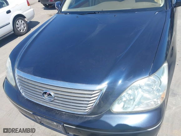 2006 Lexus LS 430 with VIN JTHBN36F365047847, listed as a IAAI auction lot 42095250 with 177,101 mi miles. Bid and sale history available at carsss.com. Image 6.
