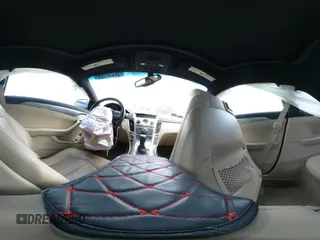 2014 Cadillac CTS Performance z VIN 1G6DG1E33E0135490, wystawiony jako IAAI lot #42274193 z przebiegiem 83 556 mil mil oraz . Historia ofert i sprzedaży dostępna na DreamBid. Obrazek 18.