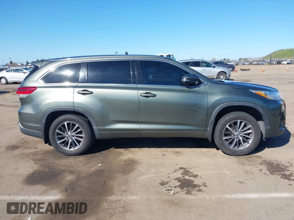 2018 Toyota Highlander SE with VIN 5TDJZRFH3JS834516, listed as a IAAI auction lot 41670880 with 81,274 mi miles and . Bid and sale history available at DreamBid. Image 13.
